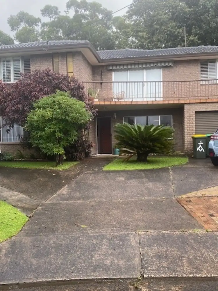 6 Ziems Avenue