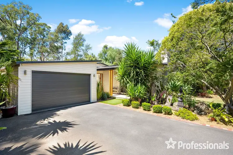 2 Kemp Avenue, Mount Evelyn VIC 3796
