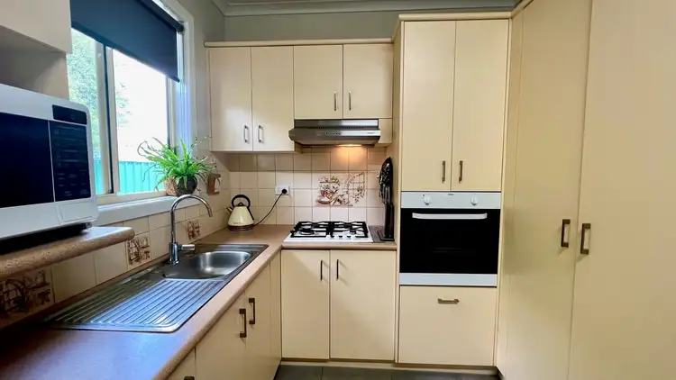 Fifth view of Homely house listing, 6 Malcolm Crescent, Shepparton VIC 3630