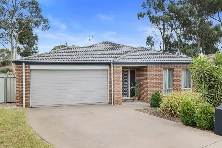 12 Imperial Court, California Gully VIC 3556