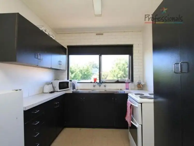 Second view of Homely unit listing, 8/206 Lawrence Street, Wodonga VIC 3690