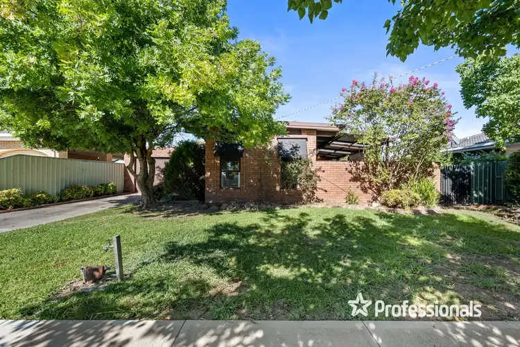 Second view of Homely house listing, 27 Mayfair Drive, Wodonga VIC 3690