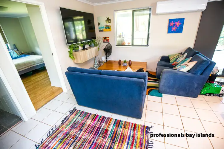 Fifth view of Homely house listing, 3 Walnut Court, Macleay Island QLD 4184