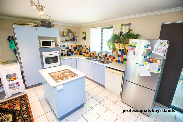 Sixth view of Homely house listing, 3 Walnut Court, Macleay Island QLD 4184