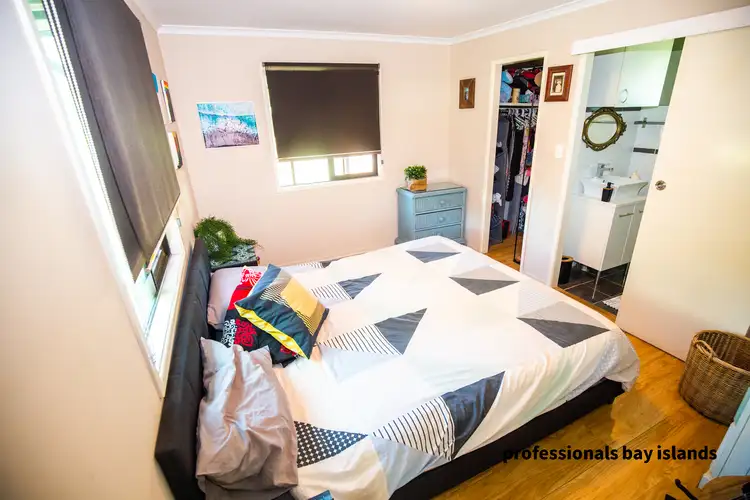 Seventh view of Homely house listing, 3 Walnut Court, Macleay Island QLD 4184