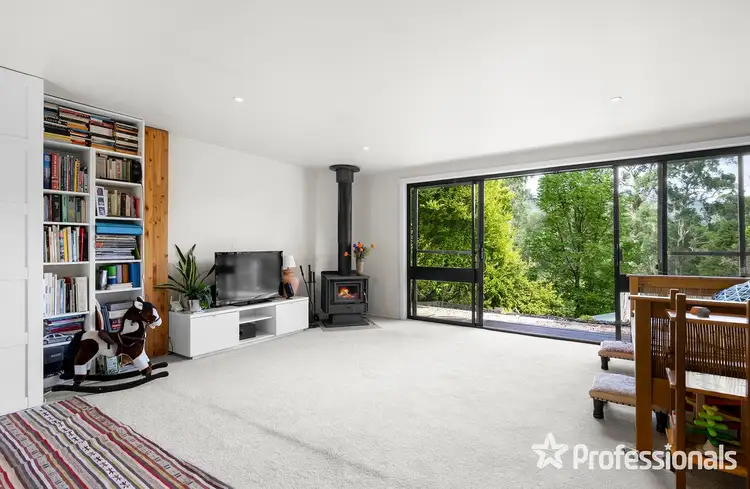 Third view of Homely house listing, 2 Blue Wren Court, Mount Evelyn VIC 3796