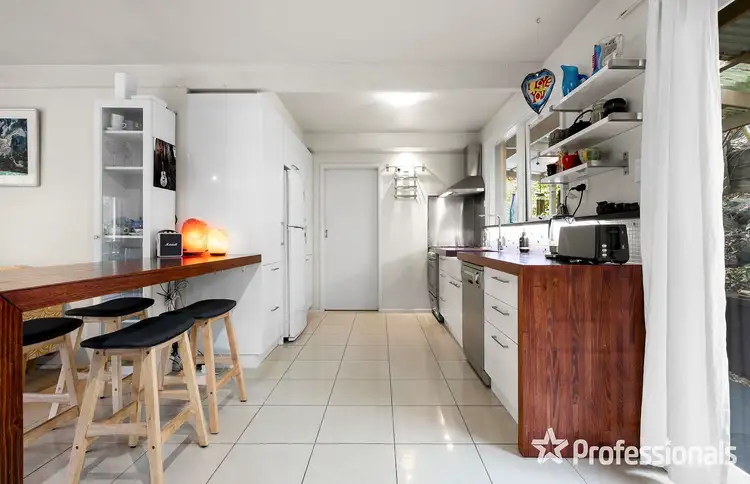 Fourth view of Homely house listing, 2 Blue Wren Court, Mount Evelyn VIC 3796