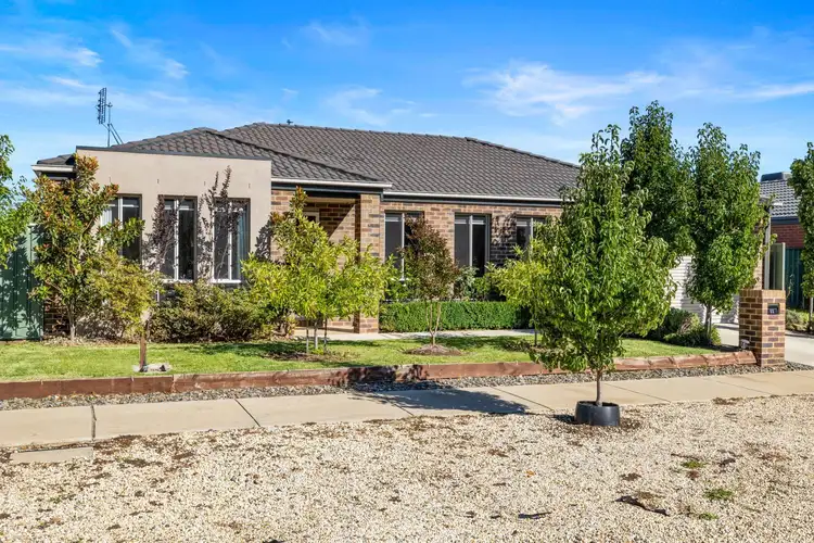 11 Creekview Place, Ascot VIC 3551