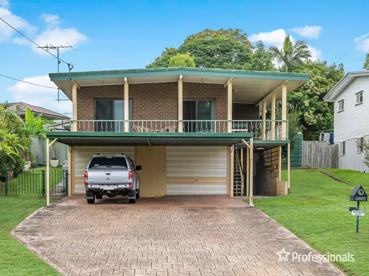 22 Dunbil Avenue, Ferny Hills QLD 4055