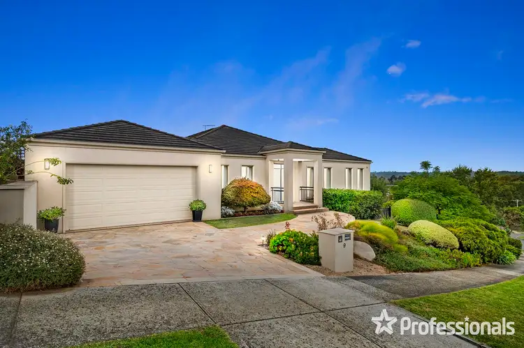 9 Wainewright Avenue, Mooroolbark VIC 3138