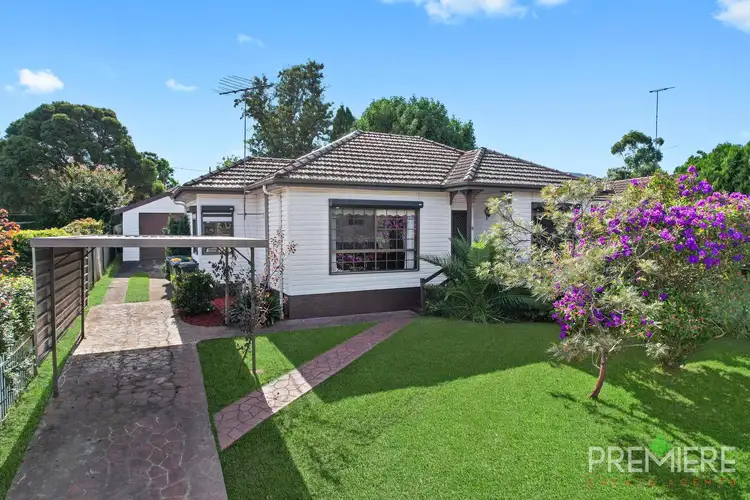 6 Bocking Avenue, Bradbury NSW 2560