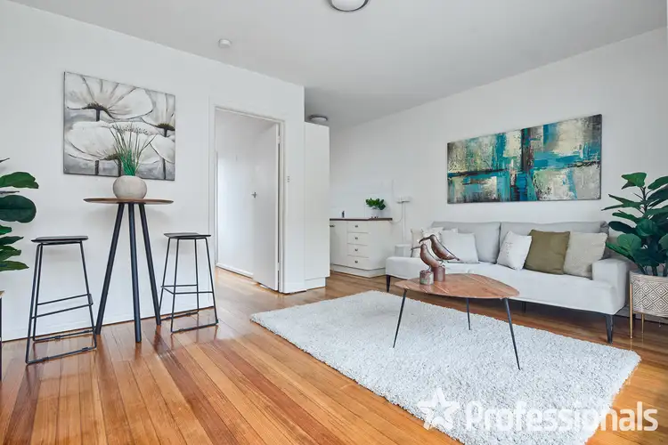 Main view of Homely apartment listing, 2/46 Rosanna Street, Carnegie VIC 3163