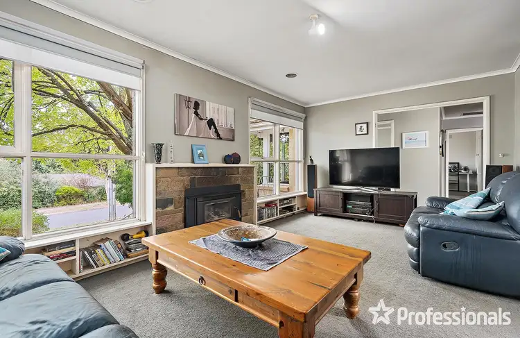 Fourth view of Homely house listing, 15 Dryden Concourse, Mooroolbark VIC 3138