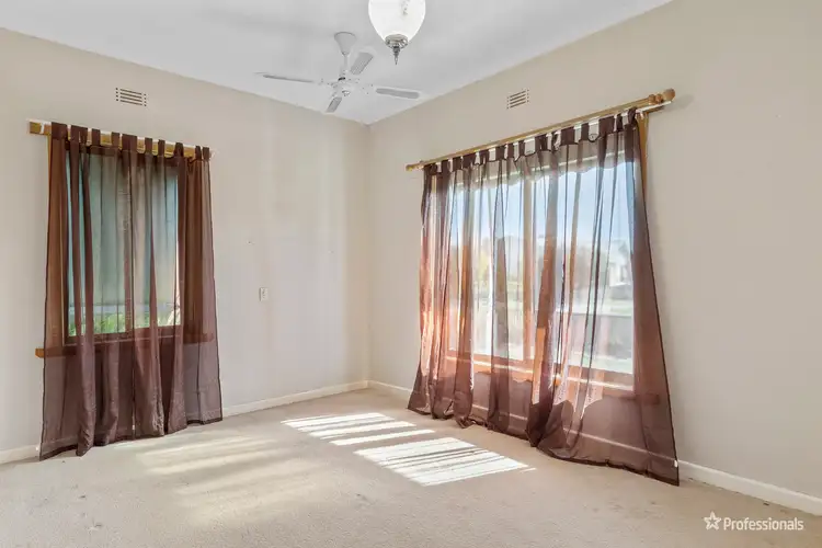 Fifth view of Homely house listing, 4 Pascoe Avenue, Maryborough VIC 3465