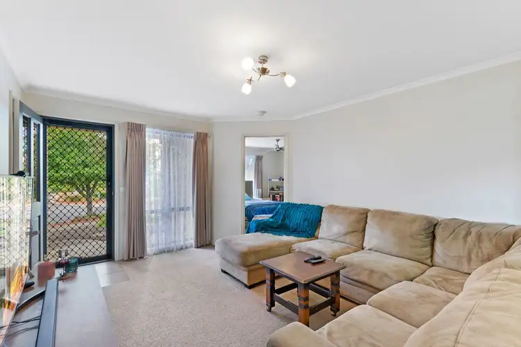 Second view of Homely house listing, 16 Elizabeth Street, Kangaroo Flat VIC 3555