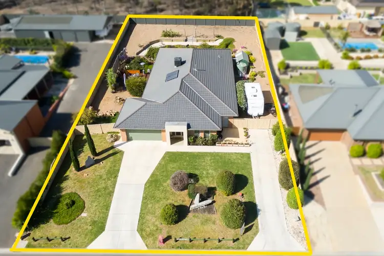 3 Bridle Court, Maiden Gully VIC 3551