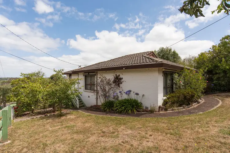 32 Erskine Ridge, Mooroolbark VIC 3138