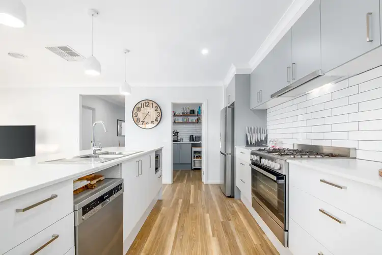 Fifth view of Homely house listing, 40 Malmsbury Crescent, Kialla VIC 3631