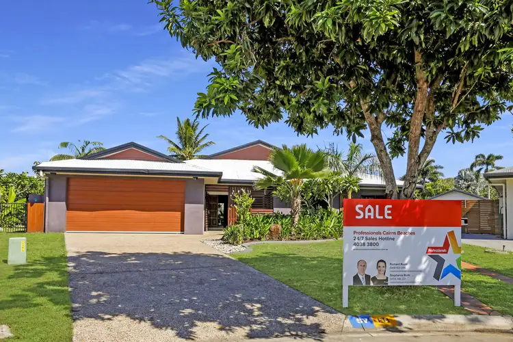 19 Norfolk Close, Holloways Beach QLD 4878