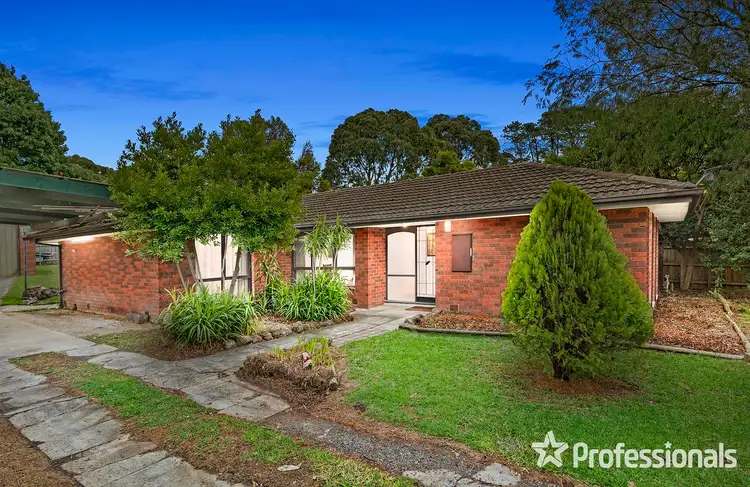 4 The Avenue, Montrose VIC 3765