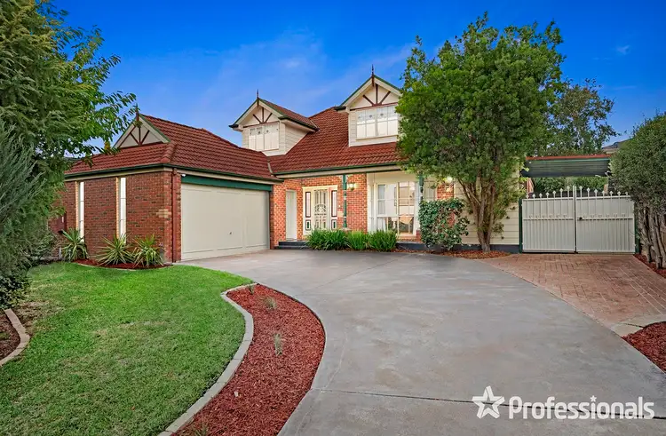 2 Bransdale Close, Mooroolbark VIC 3138