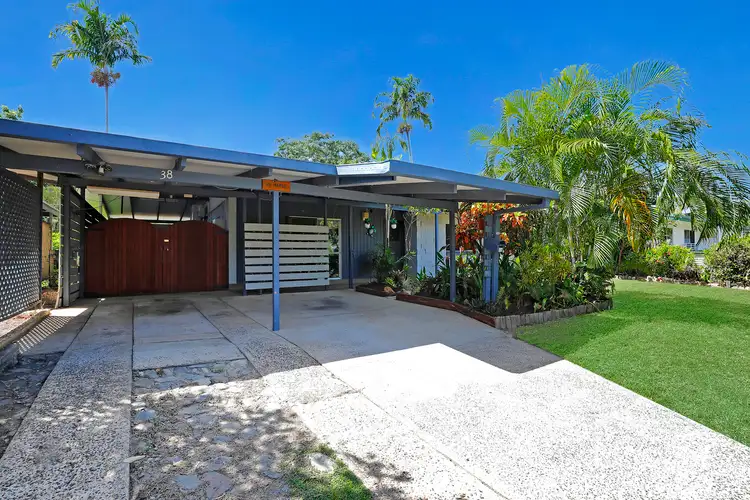38 Maple Street, Holloways Beach QLD 4878