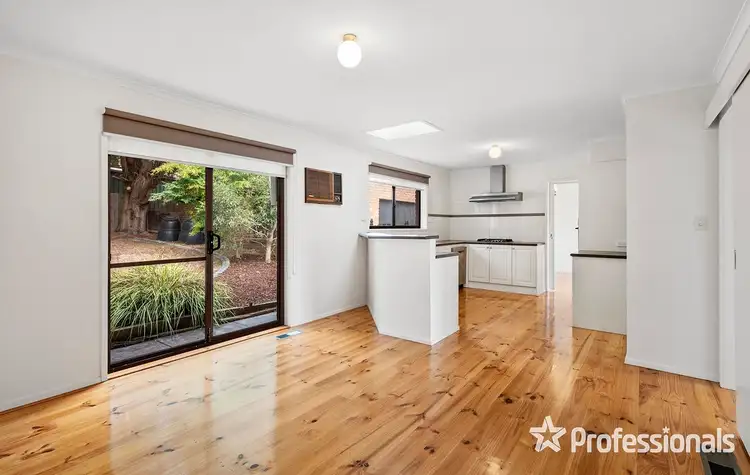 Fourth view of Homely house listing, 3 Dysart Place, Mooroolbark VIC 3138