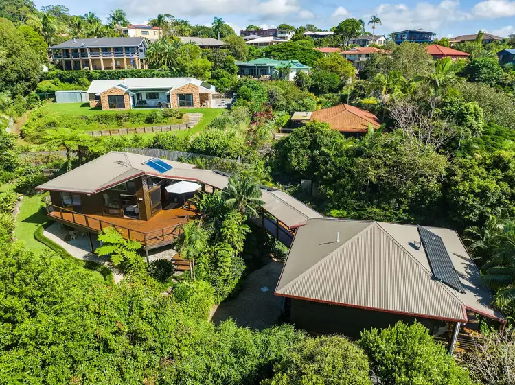 13 Goondooloo Drive, Ocean Shores NSW 2483