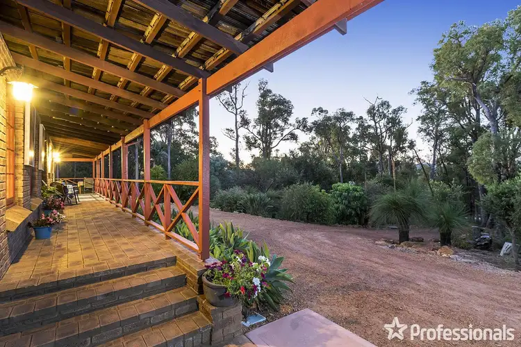 10 Johnston Street, Mount Helena WA 6082