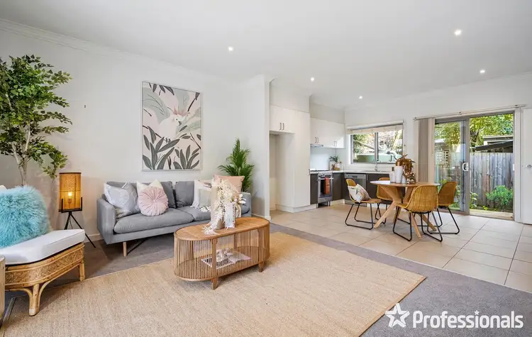 8/98-100 Adriana Close, Mooroolbark VIC 3138