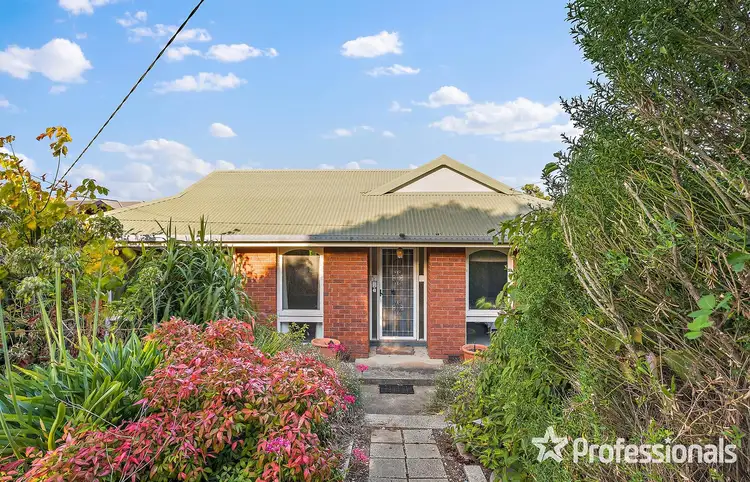 42 Daymar Drive, Mooroolbark VIC 3138