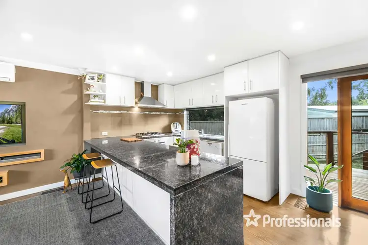 Fifth view of Homely house listing, 3 Anaba Court, Mooroolbark VIC 3138