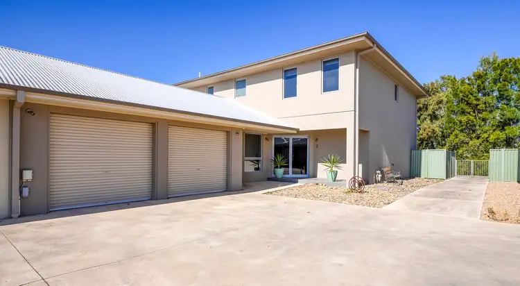 Main view of Homely house listing, 2/3-5 Golf Drive, Shepparton VIC 3630