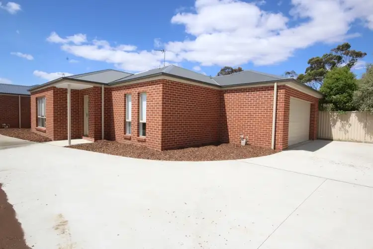 2/22 Gale Street, Canadian VIC 3350