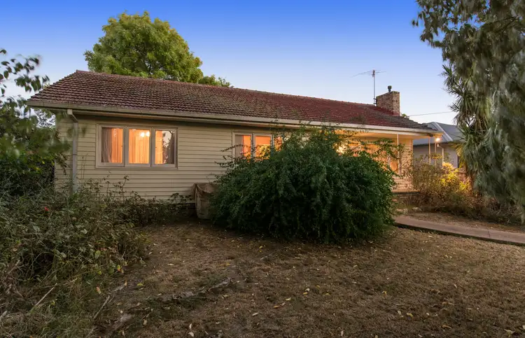 52 Tamworth Road, Kilsyth VIC 3137