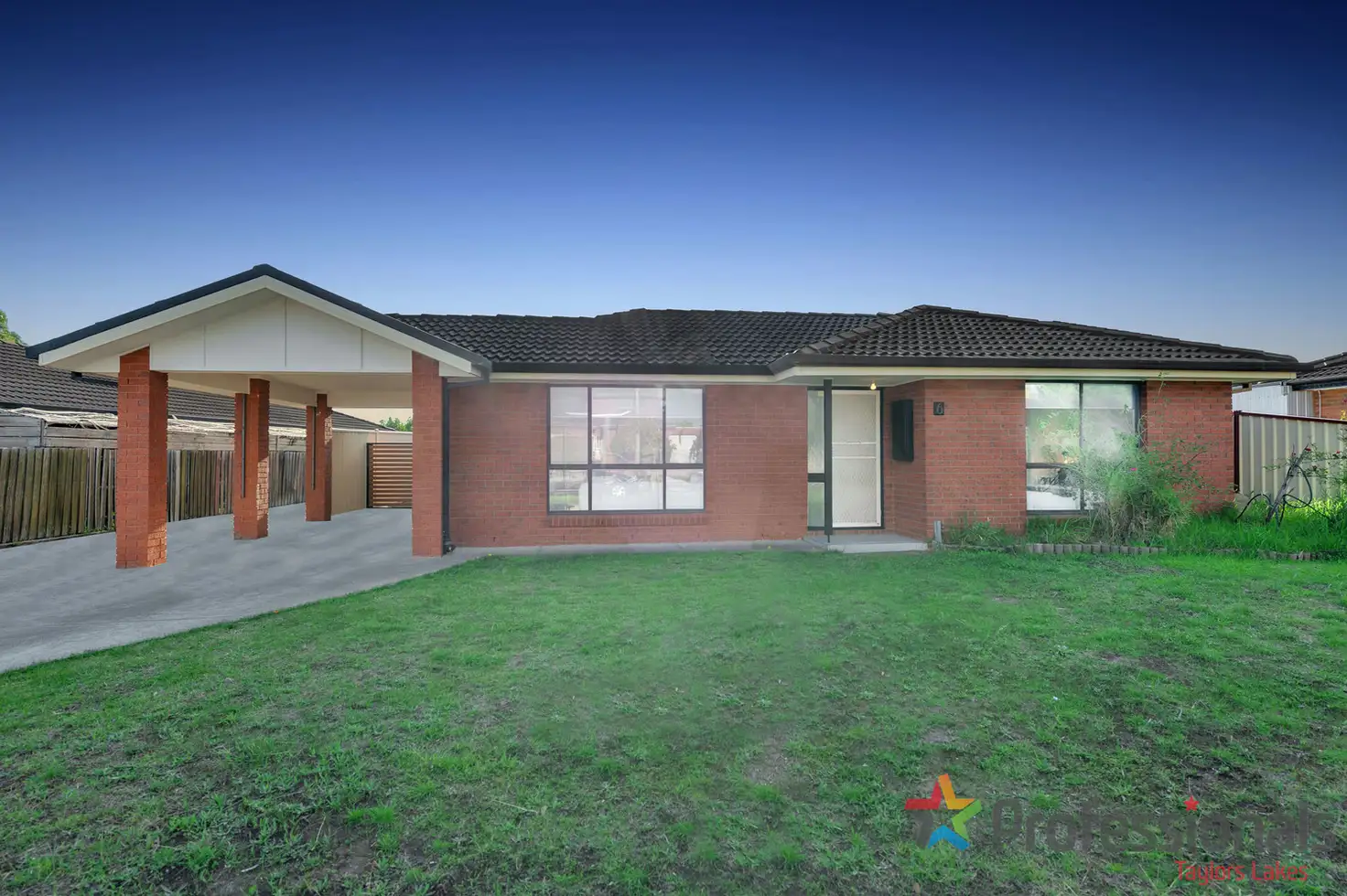 Main view of Homely unit listing, 1/6 Frost Drive, Delahey VIC 3037