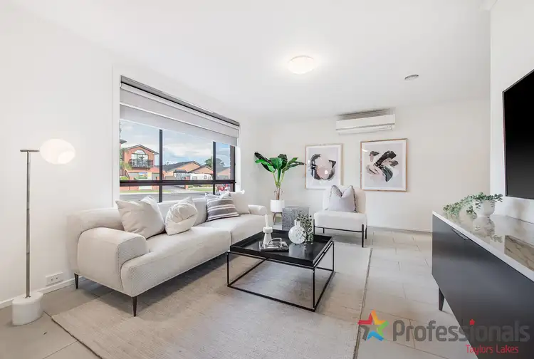 Third view of Homely unit listing, 1/6 Frost Drive, Delahey VIC 3037