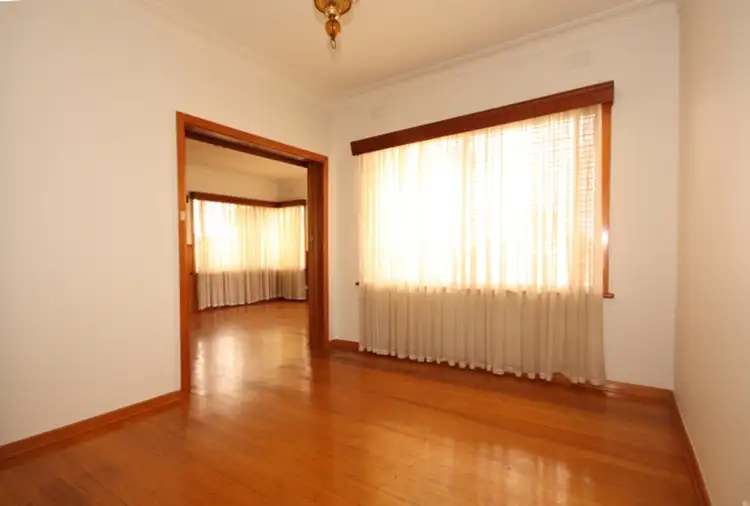 Sixth view of Homely house listing, 1 Rupert Court, Broadmeadows VIC 3047