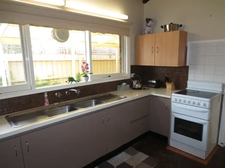 Second view of Homely unit listing, 2/40 Scoresby Road, Bayswater VIC 3153