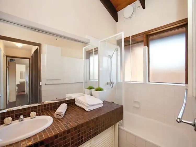 Fifth view of Homely unit listing, 2/40 Scoresby Road, Bayswater VIC 3153
