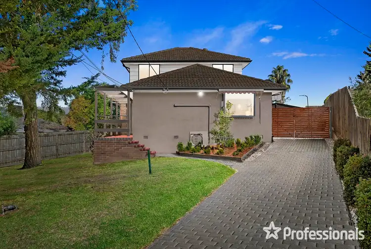 52 Ross Pincott Drive, Mooroolbark VIC 3138