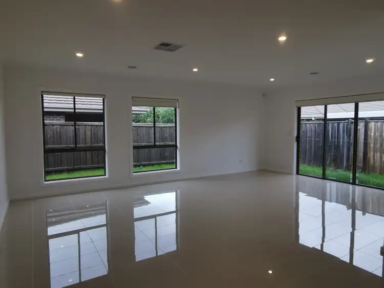 Fifth view of Homely house listing, 9 Shikra Place, Doreen VIC 3754