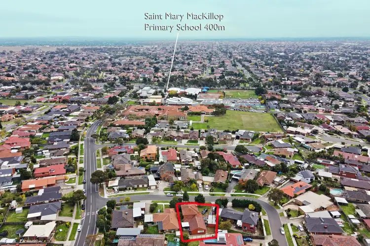 Fifth view of Homely house listing, 6 Dunbar Court, Keilor Downs VIC 3038