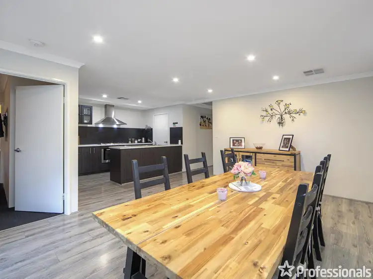 55 Wimbridge Road, Wattle Grove WA 6107