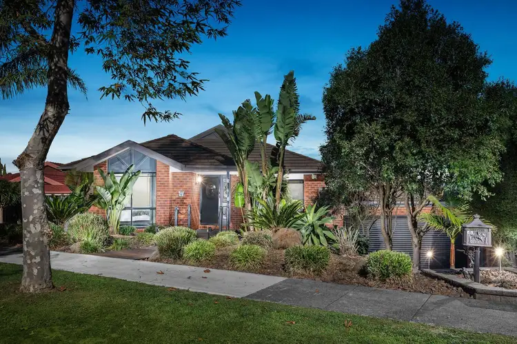 19 Loxton Terrace, Epping VIC 3076