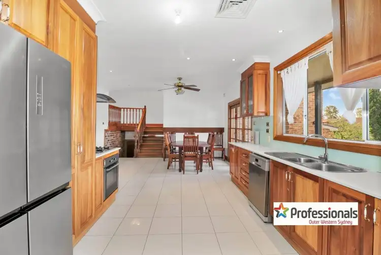 Fifth view of Homely house listing, 8 Wills Glen, St Clair NSW 2759