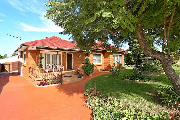 3 Tripoli Road, Fairfield West NSW 2165