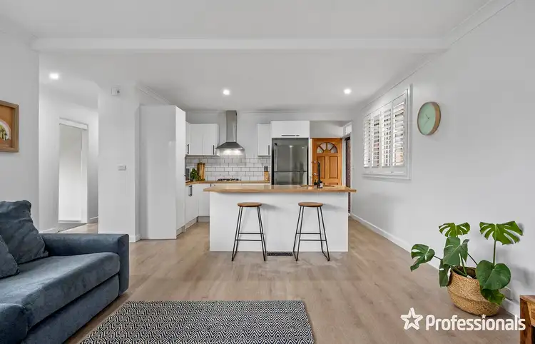 Second view of Homely house listing, 7 Diane Crescent, Mooroolbark VIC 3138