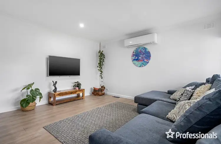Fifth view of Homely house listing, 7 Diane Crescent, Mooroolbark VIC 3138