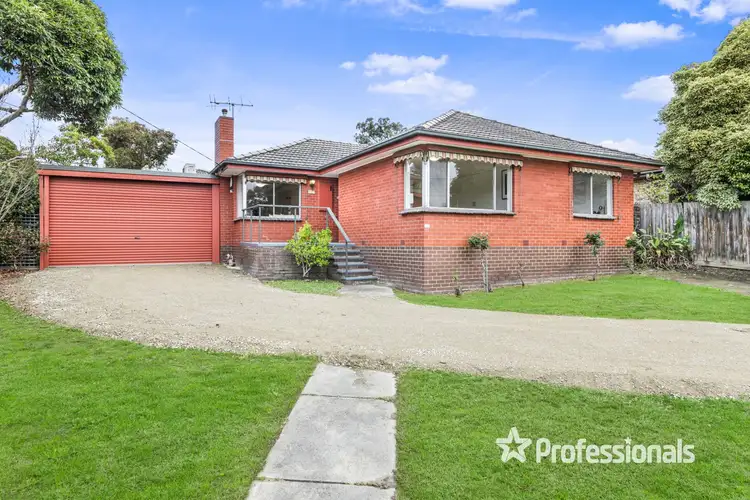 116 Eastfield Road, Croydon South VIC 3136